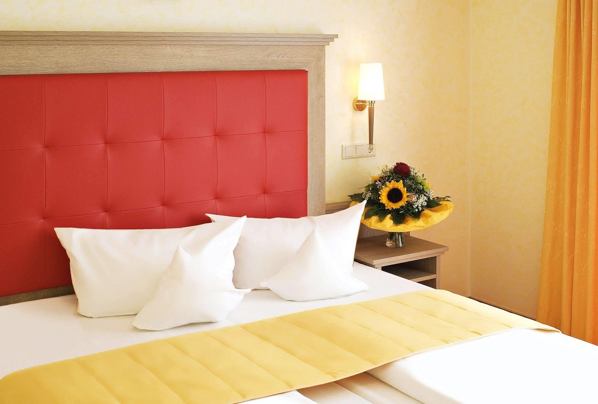 Hotel Wittelsbacher Hoeh 뷔르츠부르크 외부 사진